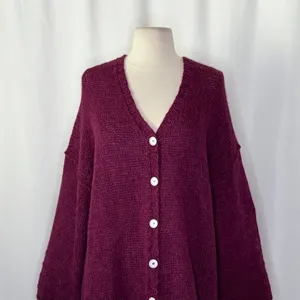 NWT!! FREE PEOPLE Marina SoftSpun Cardi Cardigan Sweater Purple Wine Alpaca S thumbnail 3