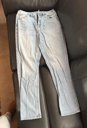 American Eagle Mom Jeans thumbnail 1