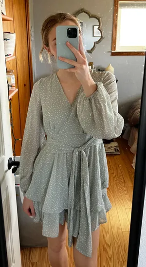Light Green Dotted Dress Size M thumbnail 4