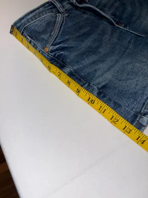 Judy Blue Medium Wash High-Rise Jean Shorts Button/Zip closure Size Small thumbnail 2