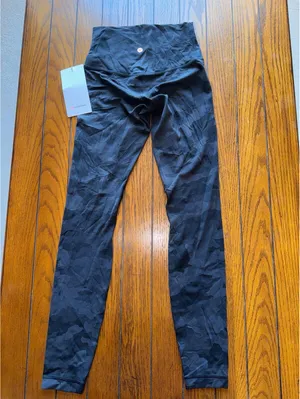 Lululemon Align High Rise 28” Heritage Camo Black Size 4 NWT thumbnail 2