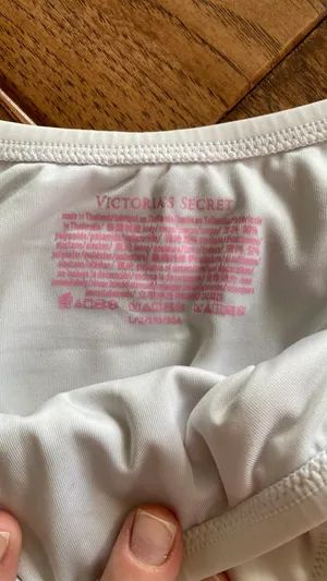 Victoria's Secret Swimsuits thumbnail 2