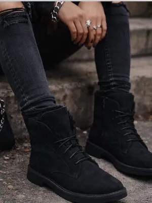 UGG Quincy Combat Boots Black Women’s Size 5 NIB Sheepskin Sold Out $170 Retail thumbnail 2