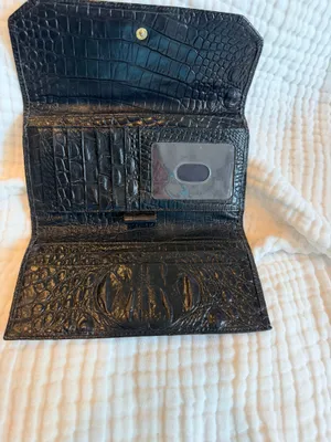 Brahmin Wallet thumbnail 3