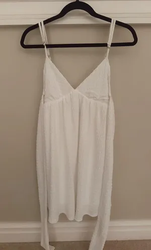 White Dress thumbnail 1
