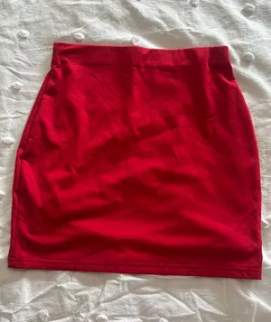 Red mini skirt thumbnail 2