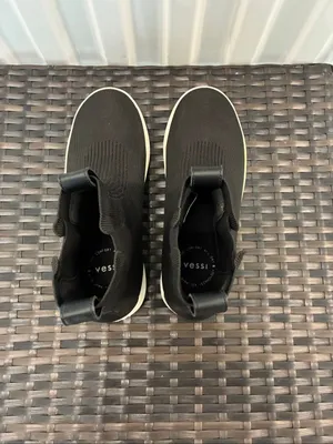 Vessi weekend, Chelsea, waterproof knit sneaker boots women’s size 9 thumbnail 3