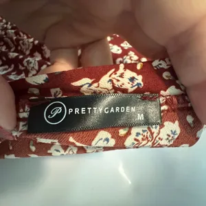 One Shoulder Floral Tiered Maxi Dress M Burgundy Coastal‎ Summer Wedding Garden thumbnail 5