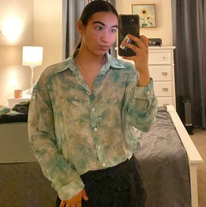 SheIn Long Sleeve Button Down Shirt thumbnail 2