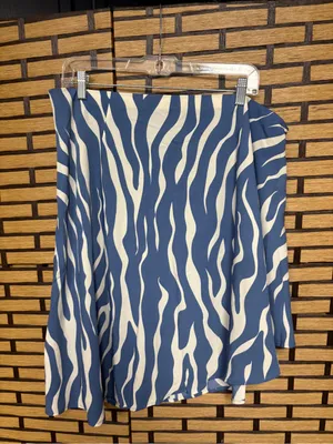 Abercrombie & fitch blue and white skirt size large thumbnail 2