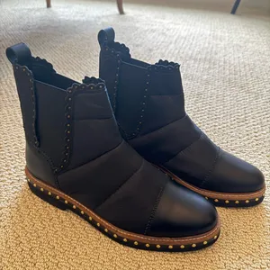 Free People NWT Atlas Puffer Chelsea Boots, Leather, Pull On, Size 40/9.5, Black thumbnail 5