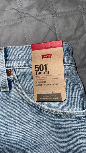 Levi’s 501 High-Waisted Shorts thumbnail 5