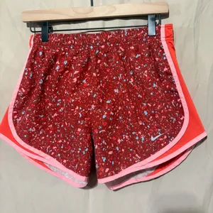 Nike shorts thumbnail 1