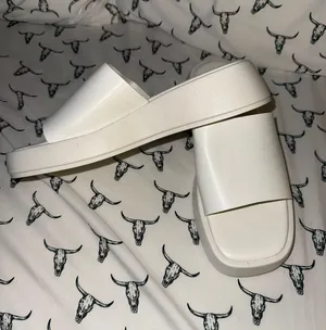 White Platform Sandals thumbnail 3