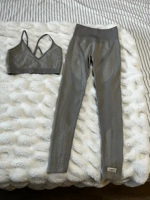 The giving movement active wear Gray thumbnail 3