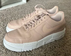 Air Force 1 Light Pink thumbnail 1