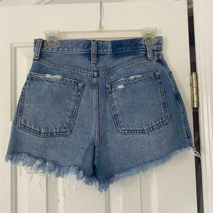 Abercrombie Ultra High Rise Denim Shorts thumbnail 3