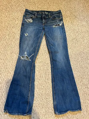 American Eagle bootcut jeans thumbnail 1