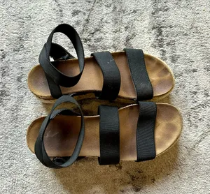 Steve Madden Black Platform Sandals thumbnail 1