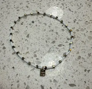 Pura Vida white and gold beaded anklet thumbnail 1