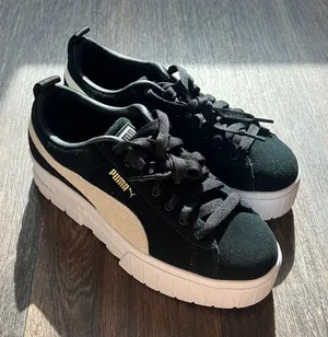 Puma Mayze Classic Sneakers thumbnail 1