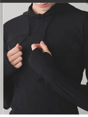 Lululemon Runbeam Hoodie in Black Athletic Long Sleeve Shirt Size 12 thumbnail 4