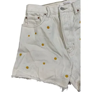 PacSun Daisy Embroidered‎ Ultra High Waisted Vintage Denim Shorts Sz 26 thumbnail 7