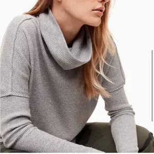 Aritzia TNA‎ Thermal Cowl Neck Tee Gray Sz S thumbnail 3