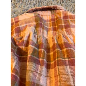American Eagle Pink Plaid Flannel Shirt‎ Womens Medium Distressed Ripped Elbows thumbnail 8