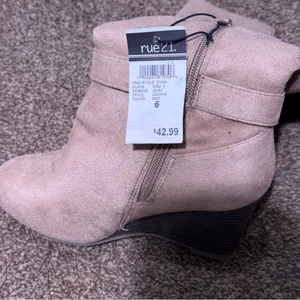 Rue 21 fashion boots, size 6 M, wedge heel, taupe color, new thumbnail 7