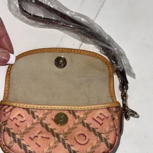 Vintage Y2K Dooney & Bourke Pink Monogram Pink Zip Keychain Wallet Coin Purse thumbnail 8