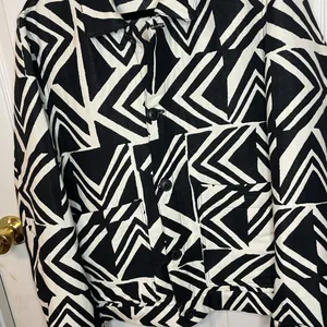 Zara Monochrome Patterned Top thumbnail 1