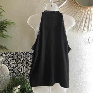 Maurices sleeveless tank cami top blouse floral print with neck tie and frill ends thumbnail 2