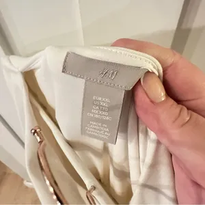 H&M Ivory dress thumbnail 6