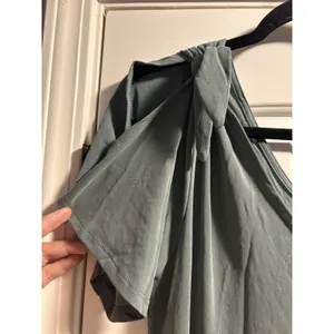 Spence Convertible Dress Sage Green Medium V-Neck Flutter‎ Sleeve Modal Blend thumbnail 2