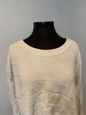 Zara Cream Ribbed Crewneck Oversized Knit Pullover Sweater in Size Medium thumbnail 2