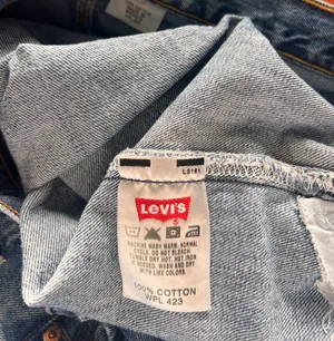 Levi’s Vintage 501 Straight-Leg Jeans thumbnail 4