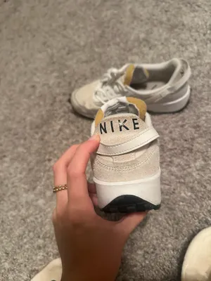 Nike Waffle Sneakers thumbnail 3