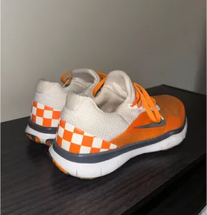 University of Tennessee Nike Sneakers thumbnail 5