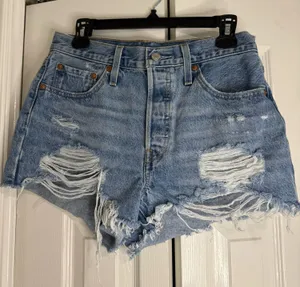 Levi’s 501 Shorts thumbnail 1