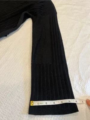 Smartwool Women's Shadow Pine V-Neck Rib Sweater in black M women thumbnail 3