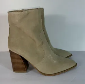 Steve Madden Stable and Sand Suede Booties Block Heel Zip Up Size 7.5M READ thumbnail 1