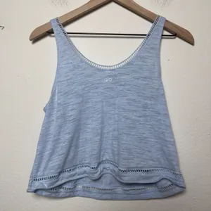 Alo Yoga Women‎ Spirit Tank Top Medium Blue Slub Knit Cropped Yoga Gym Shirt thumbnail 2