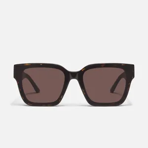 Quay Australia Sunglasses thumbnail 2