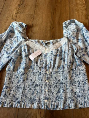 American Eagle top  thumbnail 2