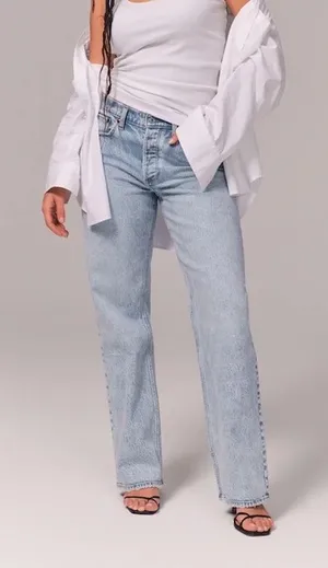 Abercrombie and Fitch 90’s Straight Low Rise Light Wash Blue Jeans 27/4 Regular thumbnail 1