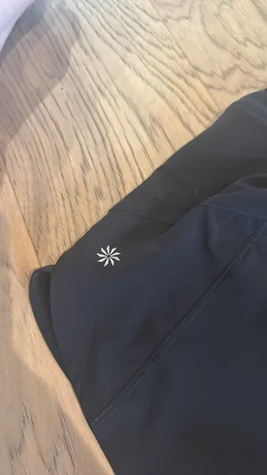 Athleta Shorts Black thumbnail 2
