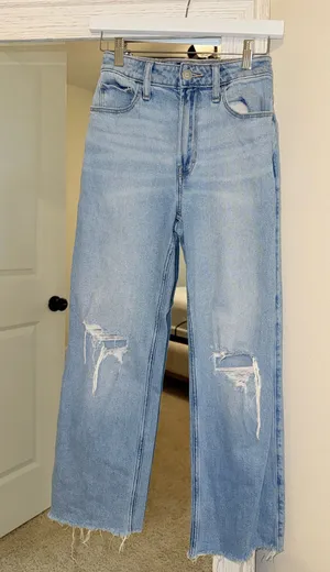 Hollister Distressed Dad Jeans Ultra High-Rise thumbnail 1