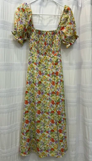 ASTR The Label Floral Puff Sleeve Midi Dress thumbnail 1