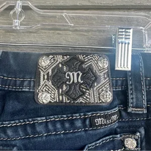 ￼Miss Me‎ Signature Skinny Crop Women’s Size 27 Western Biker Ankle Jeans thumbnail 11